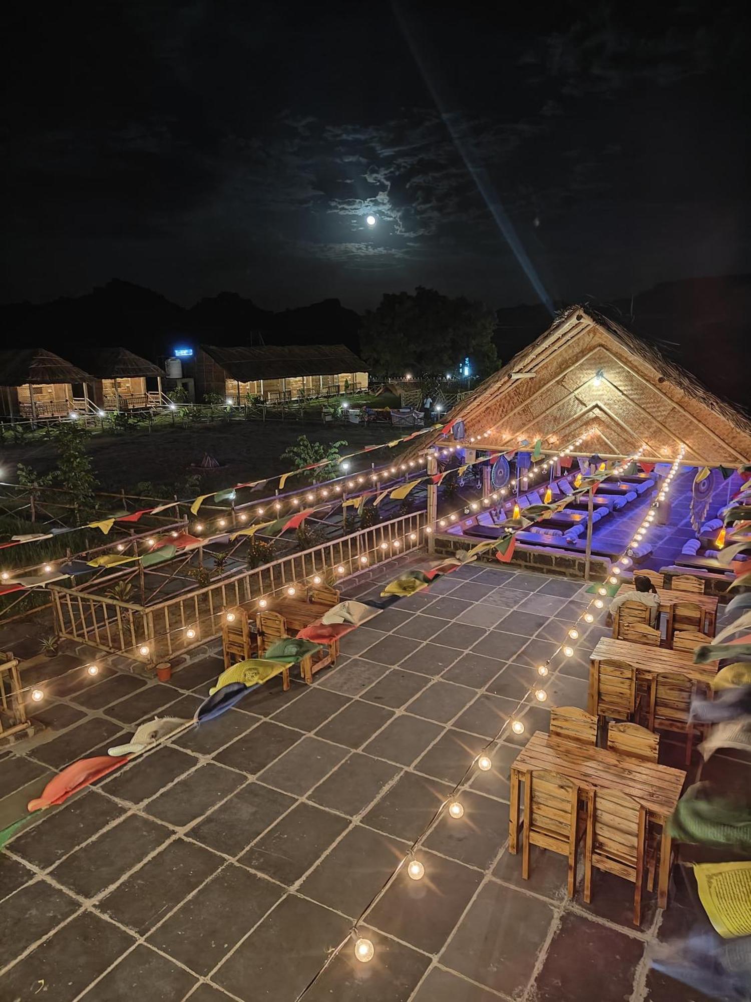 The Sundown Hampi Hotel Exterior foto